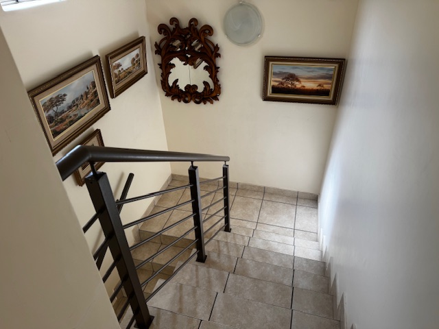 4 Bedroom Property for Sale in Hartenbos Landgoed Western Cape